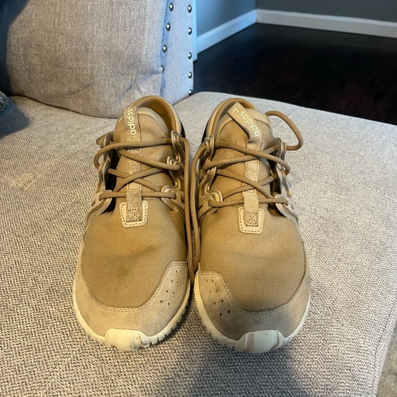 Adidas Tubular Size 10.5 in Tan - Picture 6 of 6